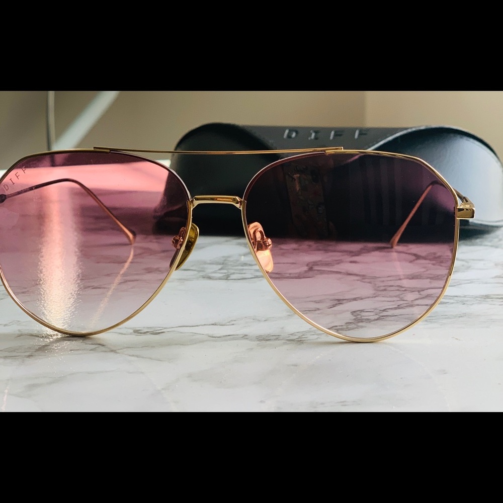 Diff Eyewear Dash Gold/Rose Gradient Sunglasses - image 6